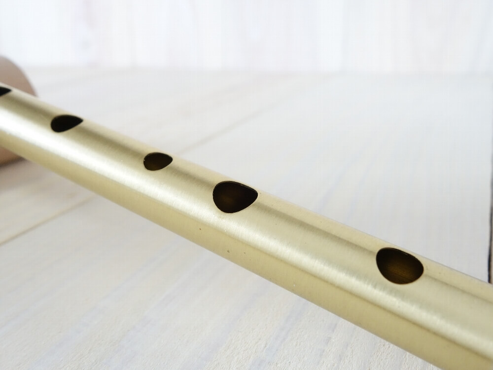 ケルトの笛屋さん | 商品詳細 | Feadog ティン・ホイッスル D管（真鍮製）